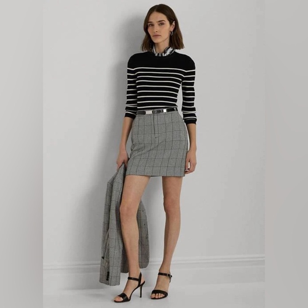 Lauren Ralph Lauren Classic Black and White Pencil Skirt size 10. Never worn.